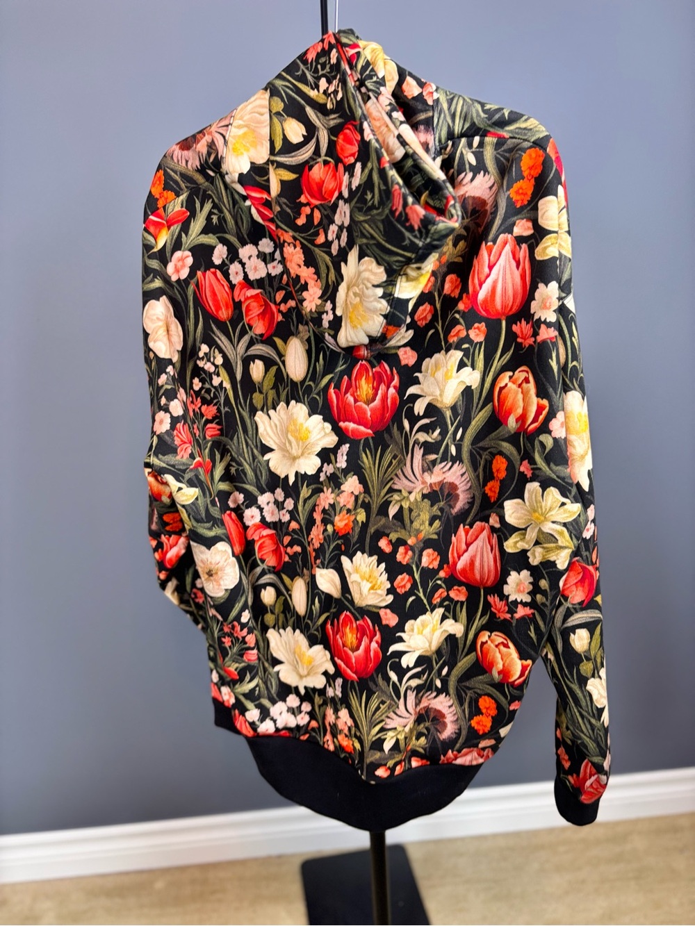 Men’s Print Black DESIGNER HOODIE with Red & Cream Blooms. Made in Auckland - Picture 5 of 8